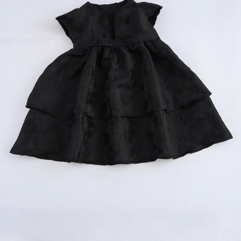 Spring 2025 Women's Puff Sleeve Deep V-Neck Cake Dress - European & American Style Fashion