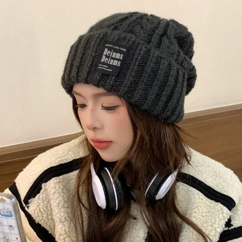Big head circumference retro twist - autumn and winter versatile warm face small ear hat enlarged version knitted hat