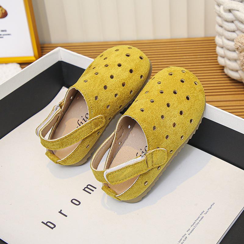 Children's Closed-Toe Retro Sandals - Soft Bottom, Korean Style Summer Shoes for Baby Girls