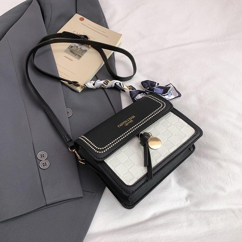 

Niche design cream small square bag is now popular contrasting color small bag women s new shoulder bag crossbody small bag
