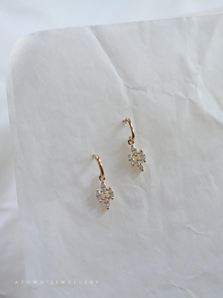 14k Gold-Plated Sterling Silver Diamond Rhombus Dangle Mini Earrings - Japanese Retro Court Style for Women.