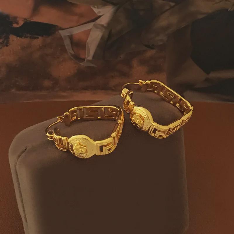 Copper-Plated Gold Hollow Design Medieval Style Earrings - High-End Temperament 