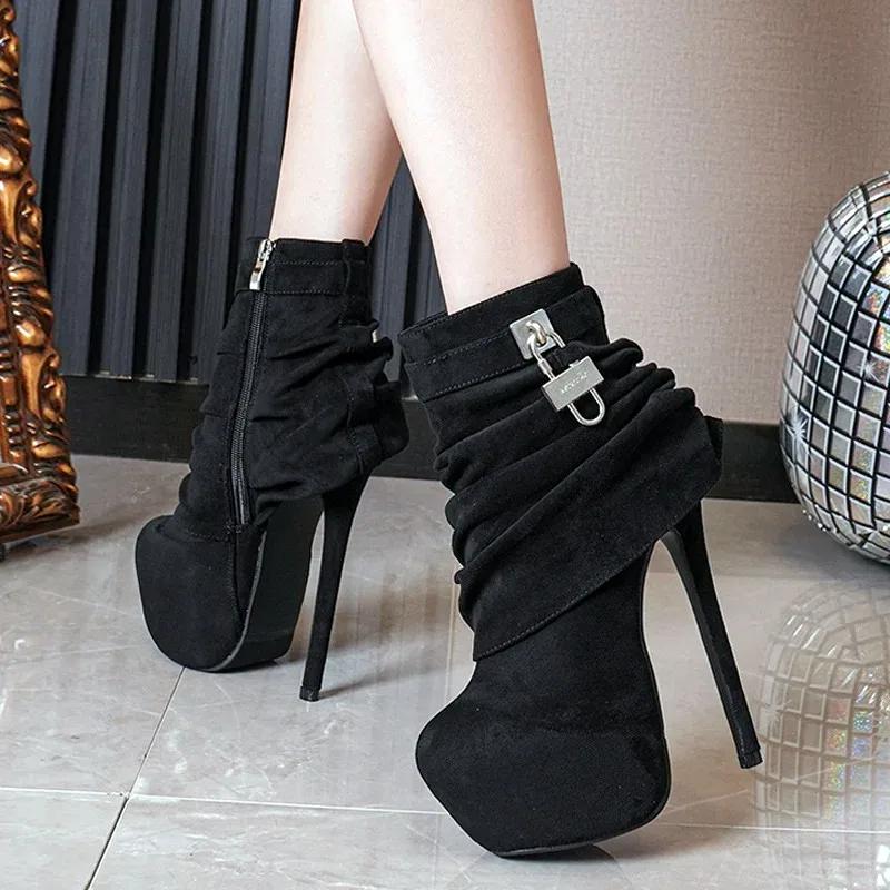 Móda Luxusní Značka Návrhář Plisování Zip Kovová Spona Platforma Kozačky Dámské Černé Kulatá Špička Extrémně Vysoké Podpatky Striptérka Boty na Pole Dance