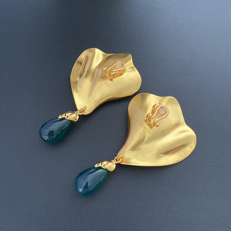 Poplar Forest Vintage Geometric Ear Clips: Stylish Autumn/Winter Earrings for Women Without Pierced Ears