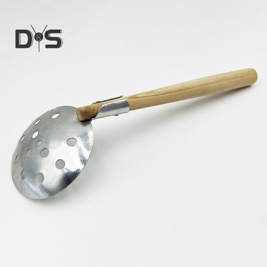 Eisfischschaufel mit rutschfestem, langem Holzgriff, scharfer Sägezahnung, für den Winter, Outdoor-Eisschöpfer, manuelles Schöpfwerkzeug, Angelzubehör