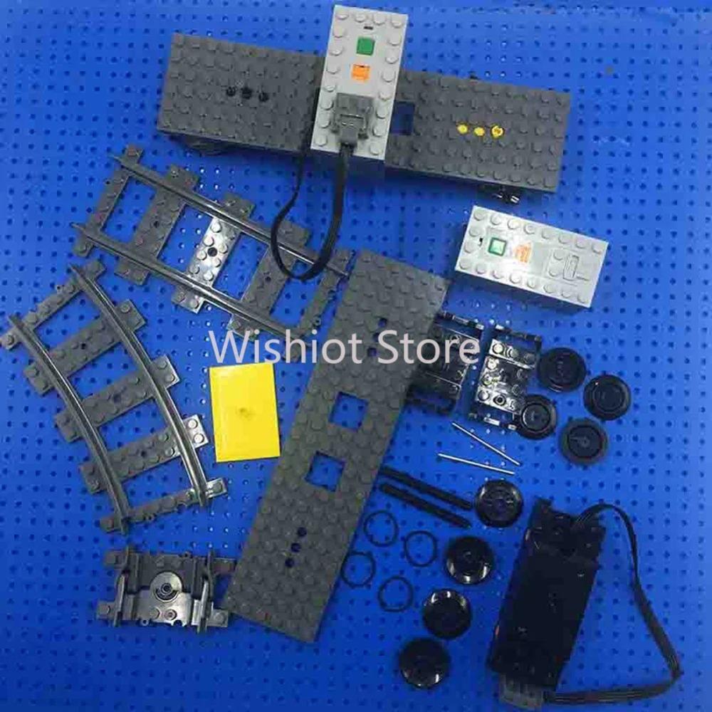 Technical Parts Train Motor 88002 MOC Pack Power Functions Battery Box Tracks Top Base Plate for Legoeds EV3 91994 74784 2871