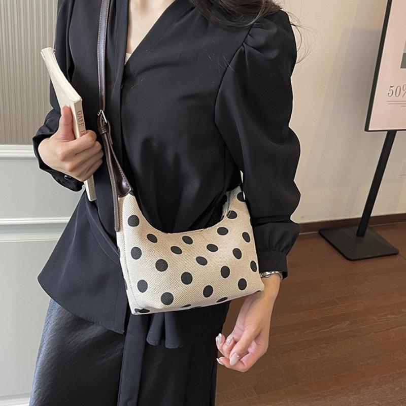 New Korean Style Niche Polka Dot Shoulder Bag Lightweight Simple Underarm Bag Commuter Elegant Portable Exquisite Handbag