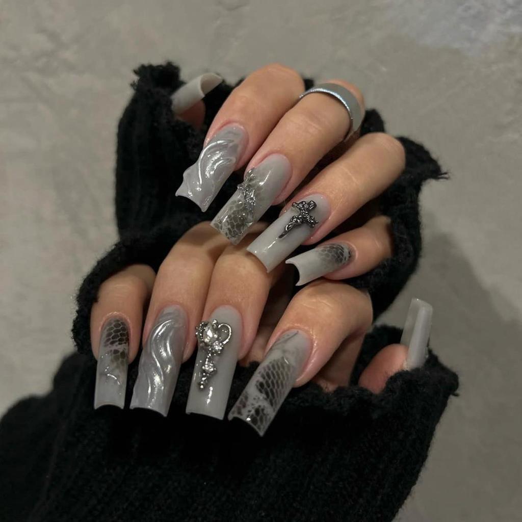 Le Fan 3D Floral Almond Bow False Nails - Nail Art Tips