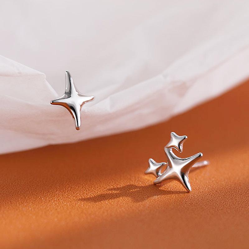 Asymmetrical Four-Pointed Star Stud Earrings for Women - 2026 Trendy Korean Cold Style