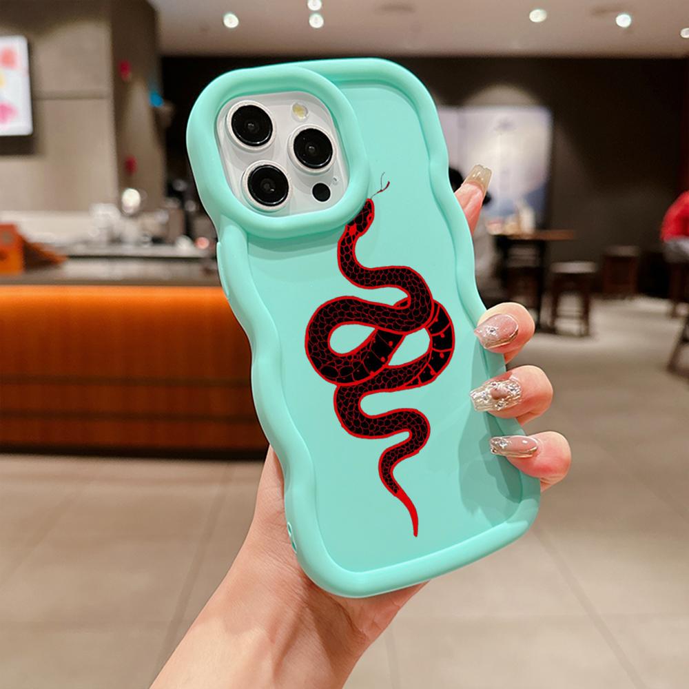 N73 Чехлы для телефонов N73 Black Gold Snake Design Macaron с волнистыми краями — фото 11