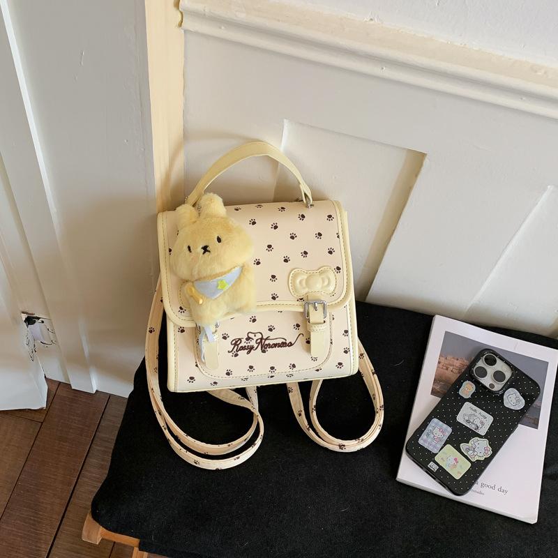 Schoolbag Fashionable Simple Niche Design Shoulder Messenger Bag Texture Bag Women's 1011 Summer New Commuter Armpit Bag