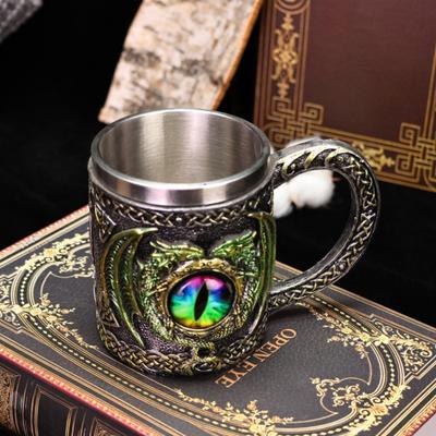 Bierkrug mit Wikinger-Drache, 450 ml, Edelstahl-Harzbecher, handbemalt, mittelalterlicher Becher für Bier, Kaffee, Tee, Geschenk für Männer, Fans, Wikinger-Dekor