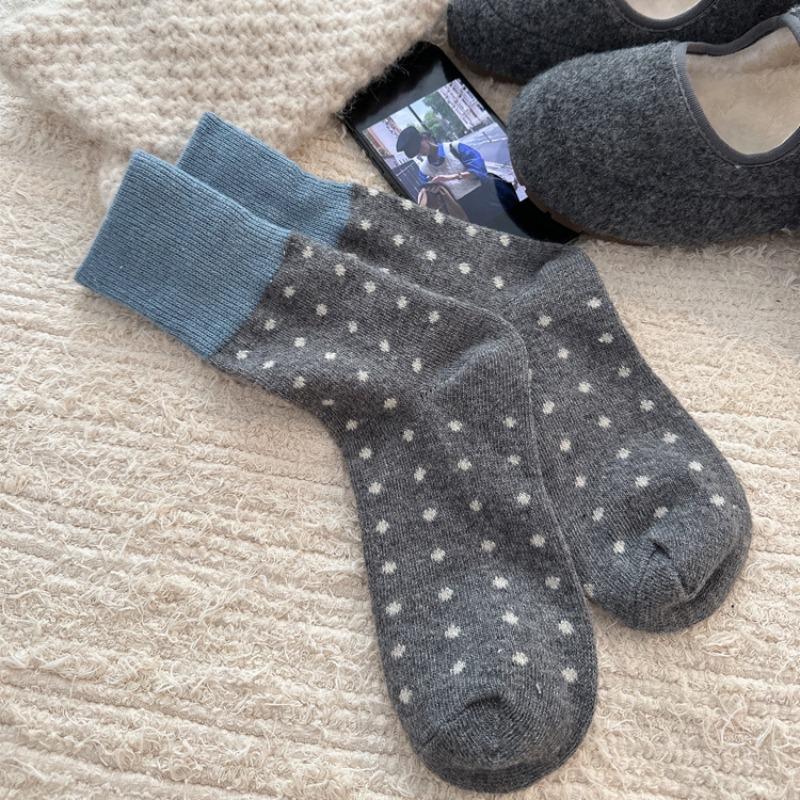 Ladies in Autumn and Winter Thickened Warm Simple All Match Tube Socks