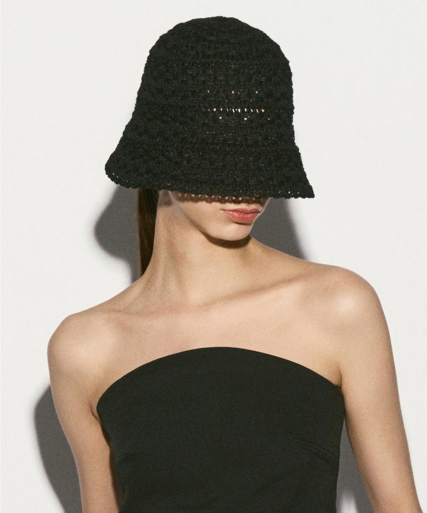RE RHEE Crochet Bucket Hat Black