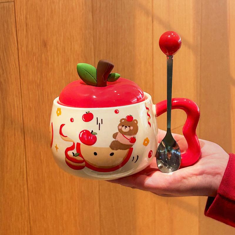 

Give girls birthday gifts milk fufu cute apple bear ceramic mug with lid girlfriend souvenir gift box 401-500ml