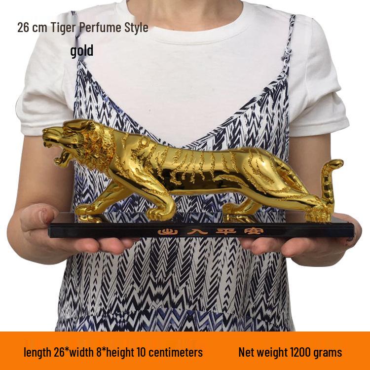 Large Domineering Men's Off-Road Vehicle Tiger Car Ornament & Perfume Diffuser