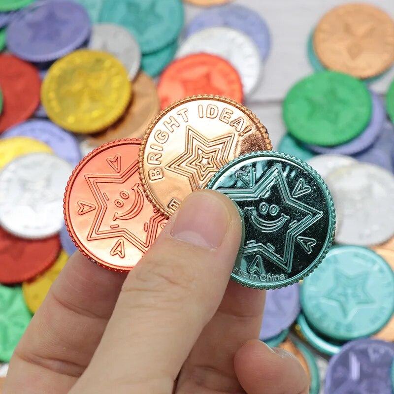 100pcs Christmas Event Game Treasure Pirate Gold Coin Seven Color Lucky Coin Wish Plastic Gold Coin Props for Wedding Party Deco