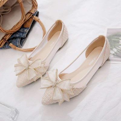 Verano nuevo fondo plano transpirable boca poco profunda zapatos individuales de mujer puntiagudos lazo estudiante con falda zapatos Doudou huecos zapatos de señora