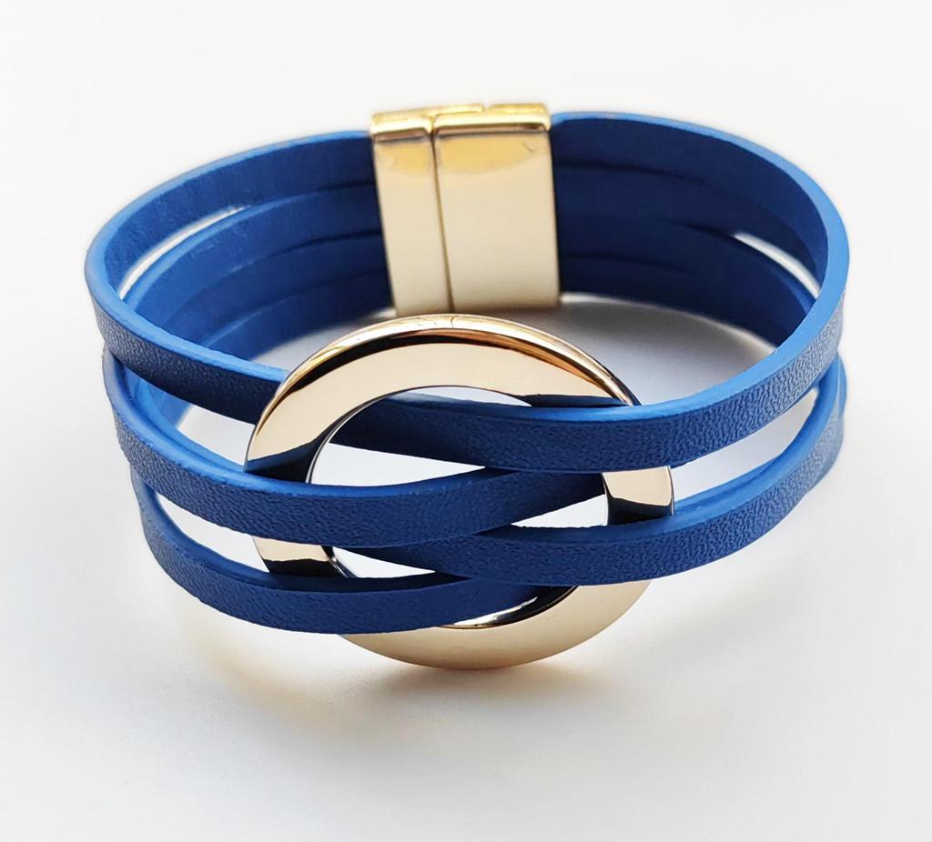 Trendy Leather Cross Bracelet with Magnetic Buckle: Chic Jewelry for Women