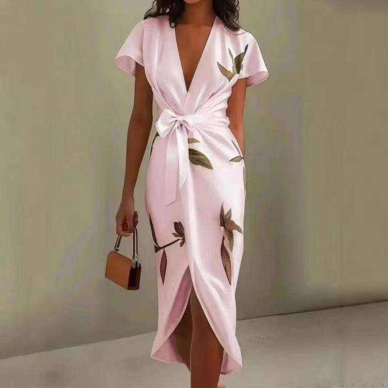 Vestido Corto de Moda Europeo-Americano con Estampado de Satén, Manga Corta y Cinturón (Nuevo Estilo 2026)