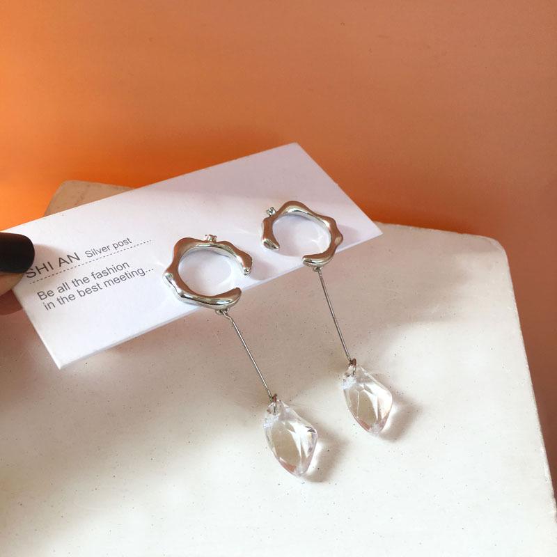 

Hong Kong Retro Style Long Tassel Crystal Ear Hook Clip Earrings for Women