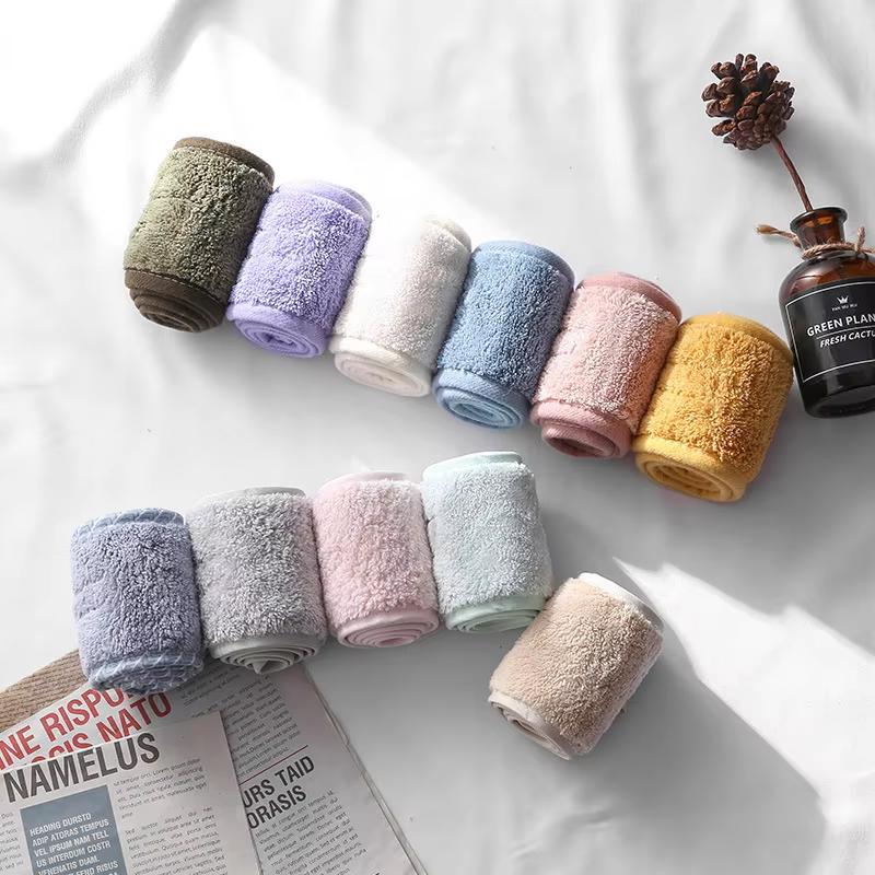 Headband Makeup Hair Face Care for Washing Your Face Black Headband Ladies Skincare Woman Elastic Headband Towel with Magic Tape