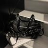 Retro rivet locomotive bag, large-capacity textured shoulder bag, high-end versatile messenger bag, underarm handbag, tote bag.
