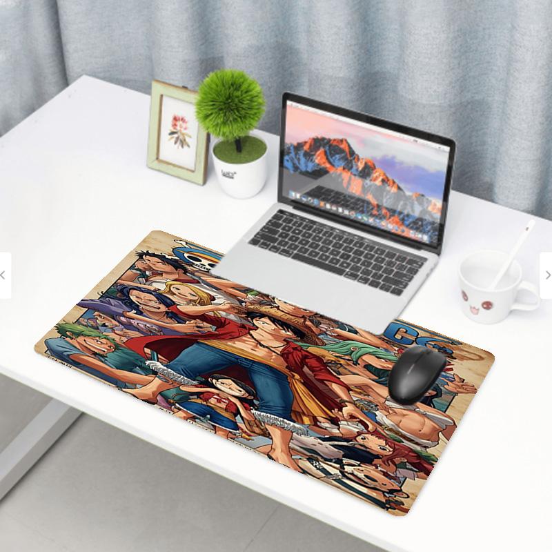 Tapis de Souris Imprimé One Piece, Tapis Antidérapant pour Clavier de Bureau, pour PC Portable Gaming Travail Utilisation Quotidienne, Cadeau Surprise Cool pour Festival