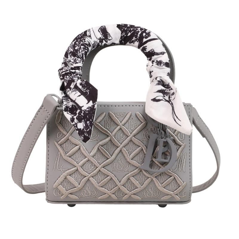 Princess Diana Bag Heavy Industry Embroidery New High-end Silk Scarf Versatile Handbag Bag Women's Shoulder Messenger Bag