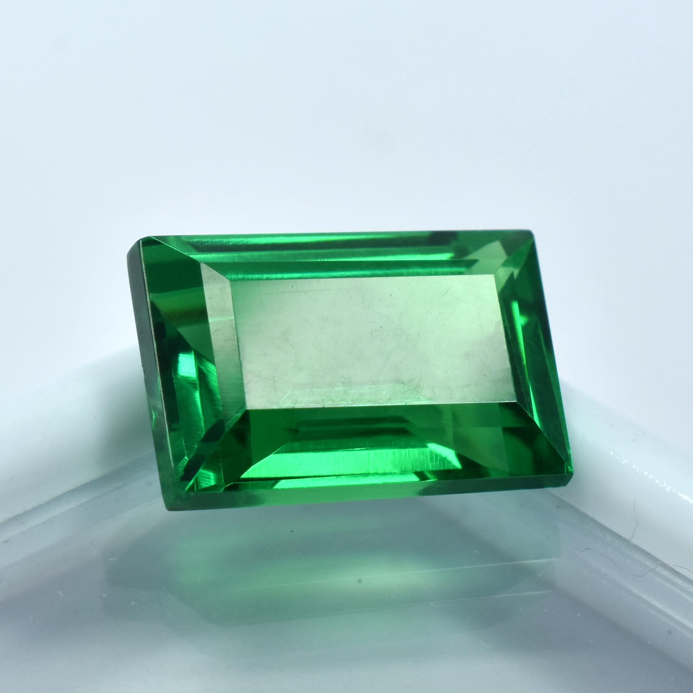

Green Garnet 9.95 Ct Natural Loose Gemstone Extremely Rare Emerald Cut CERTIFIED SU-320 13.5 mm approx зелений