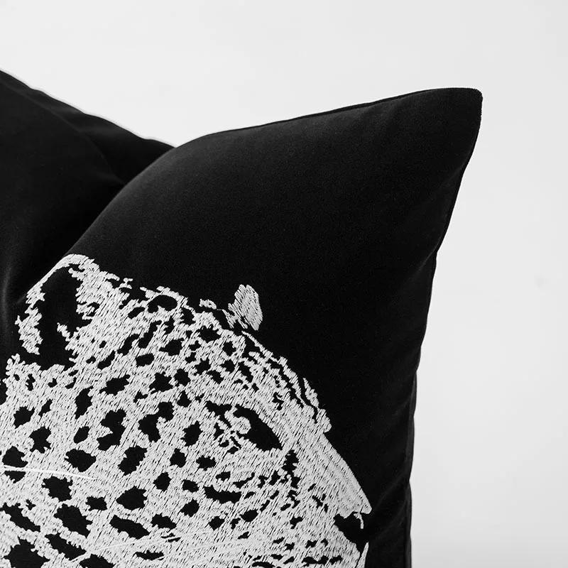 Kissen Zuhause Kissen Luxus Schwarz Samt Silber Leopard Stickerei Kissenbezug 18x18 Zoll Kissenbezug Modern Sofa Bett Coussin