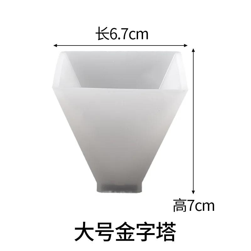 3D-Pyramiden-Silikonform für DIY-Kristall-UV-Epoxid-Würfel-Dreieckskegel Heimdekoration Kunsthandwerk für Harzmodelle