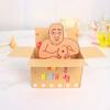 1 stuks Grappige Gefeliciteerd Pop-Up Kaart - Humoristisch 3D Karakter Ontwerp met Hartvormige Ballonnen & Confetti, Speelse Kaart
