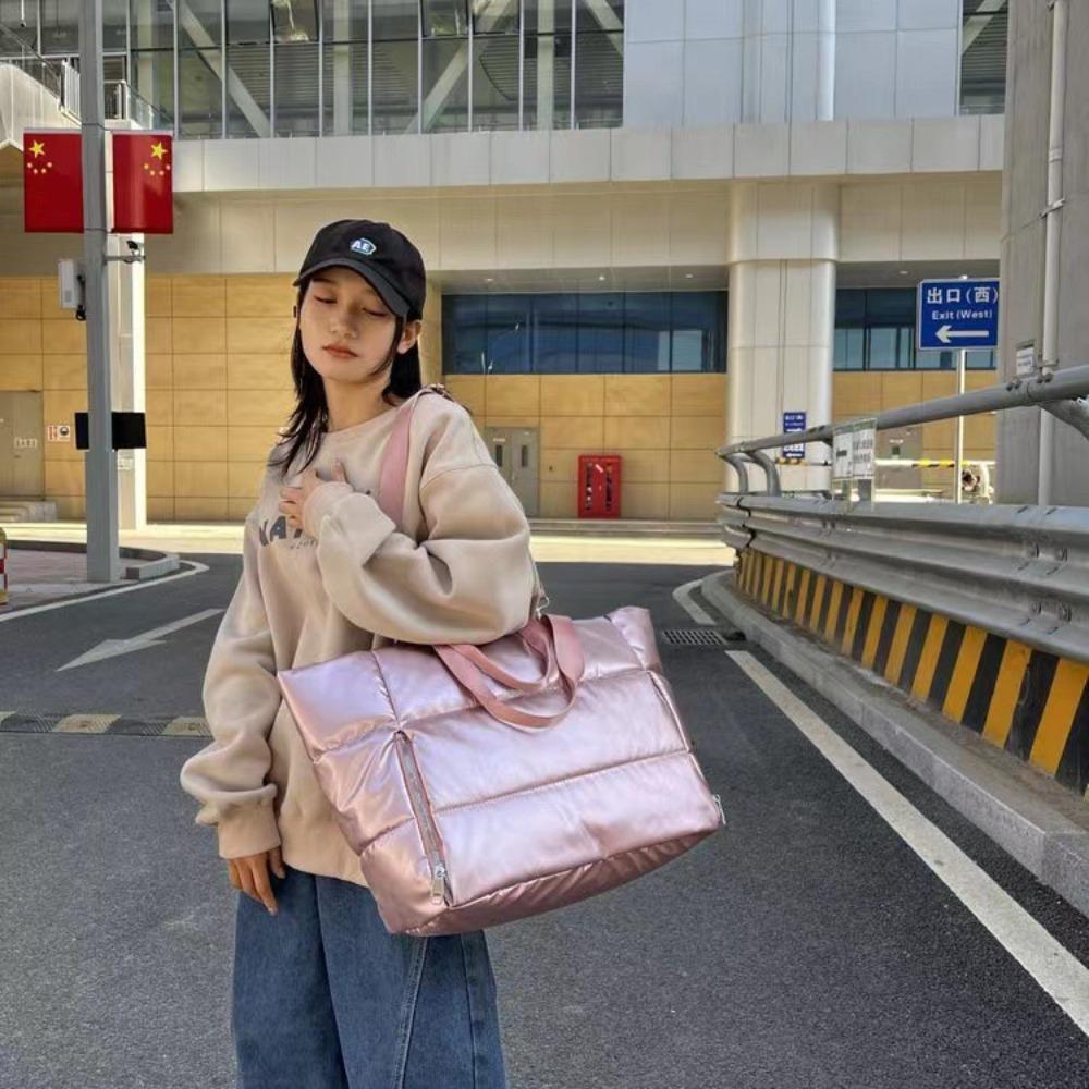 New large-capacity portable fashion travel bag casual solid color sports fitness bag shoulder handbag
