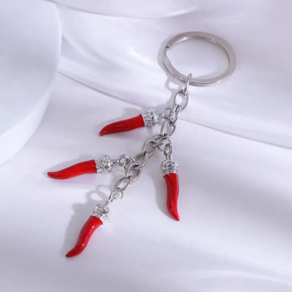Chili Pepper Durable Alloy Bag Charm Pendant Fashion Car Key Holder Valentine Gift Bag Charm
