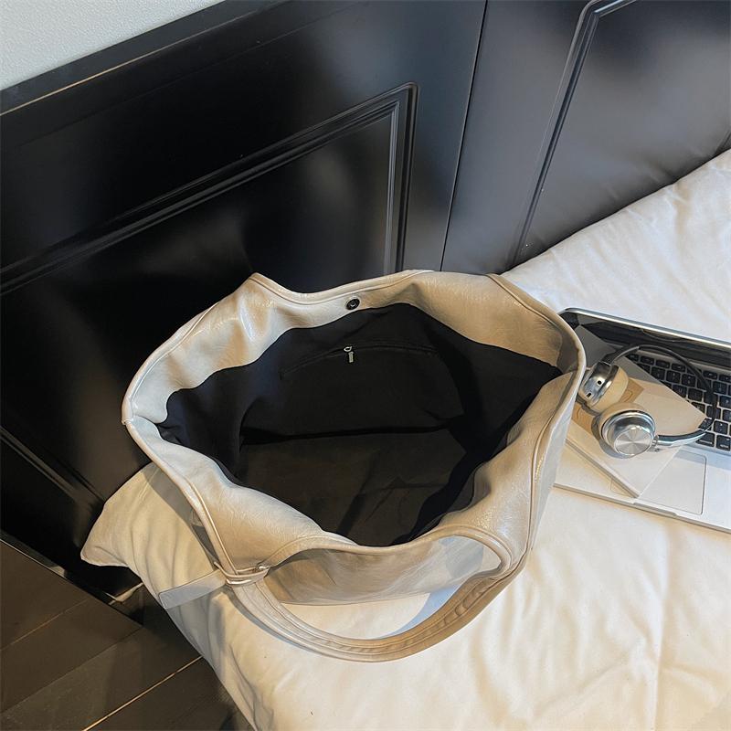 Large Capacity Commuter Tote Bag Women's Underarm Bag Shoulder Handbag