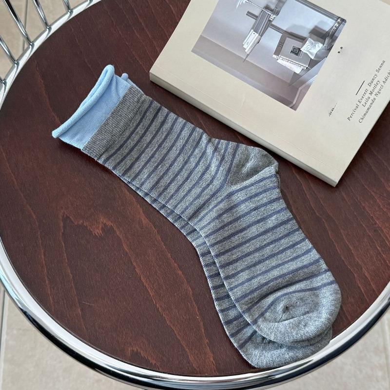 Women's Spring and Autumn Contrast Color Double Roquettes Roll Rim Striped Cotton Boneless Tube Pile Socks