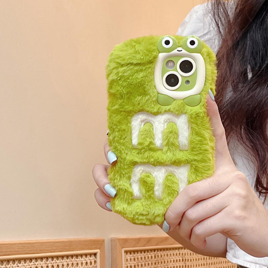 Plüschstickerei für iPhone 16 Pro Max Cartoon rosa Schwein Apfel 1514 stoßfester Schutzbezug Ins-Stil