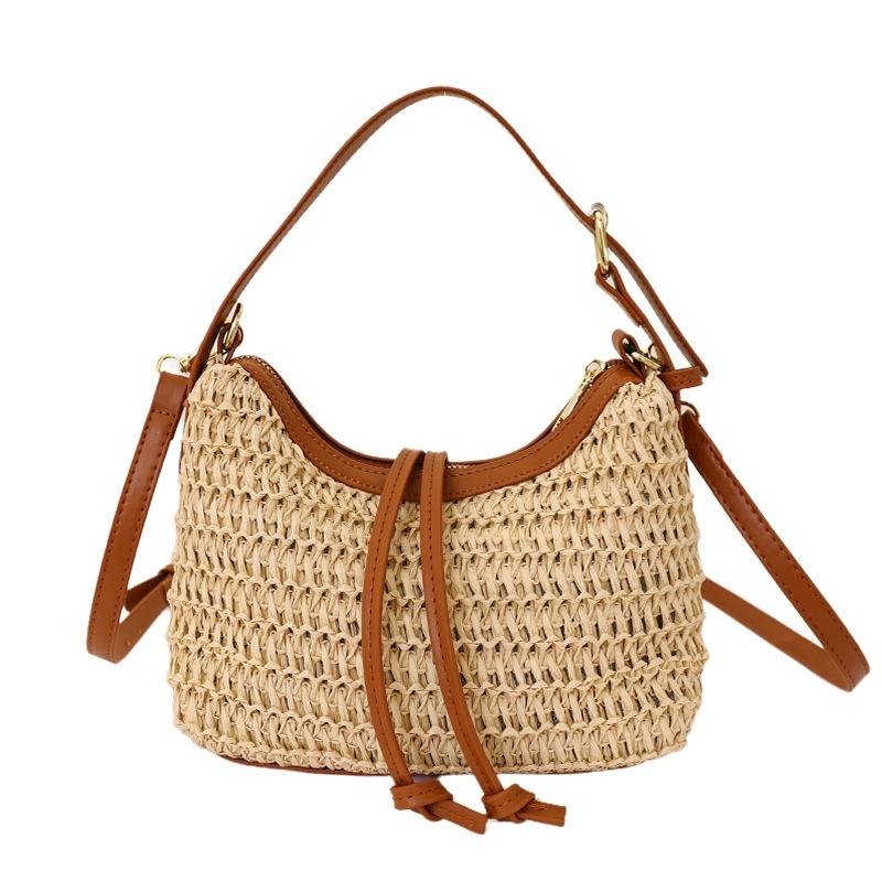 

Small-scale Women s Handbag for Commuting - A Casual Commuting Style Bucket Bag бежевий