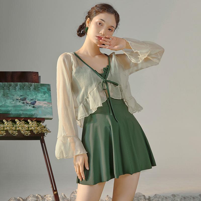 2024 Hot-Selling Women's Swimsuit, Conservative Slimming Design, Belly-Covering, Long Sleeve, Perfect for Hot Springs
