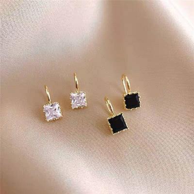 2PC Women's Fashion Black and White Square Earrings Zircon Accessories Suitable for Date, Party, Festival Gifts