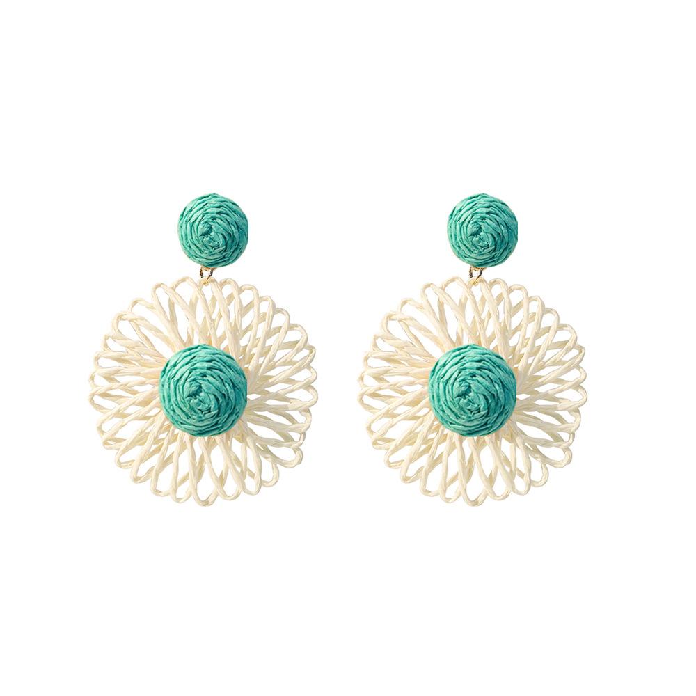 Bohemian Holiday Style Hand-woven Raffia Earrings, European and American Design Sense Contrasting Color Hollow Flower Earrings
