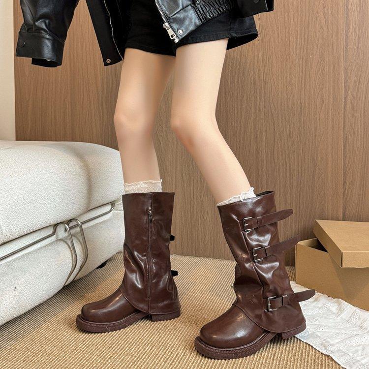 Grape mother has the same height increased by 6CM~ fashionable belt buckle square round head pleated medium tube knight boots new autumn and winter 