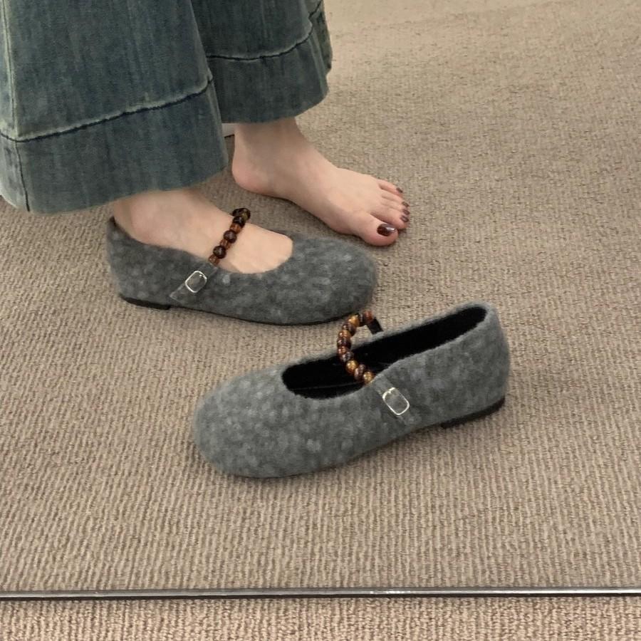 French flat-bottomed fairy wind 2025 round head pearl word with fluffy shoes women wear autumn and winter new cotton ladyshoes