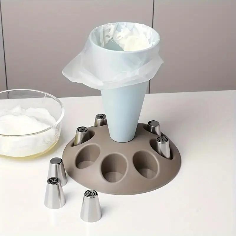 Piping Bag Stand Piping Bag Holder With 8 Slots Nozzles Plastic Pastry Bag Stand For Cake Decorating Kit
