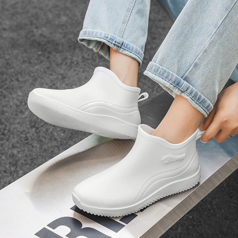 Water shoes white couple rain shoes men's and women's short waterproof rain boots non-slip food rubber shoes velvet fashion water boots women