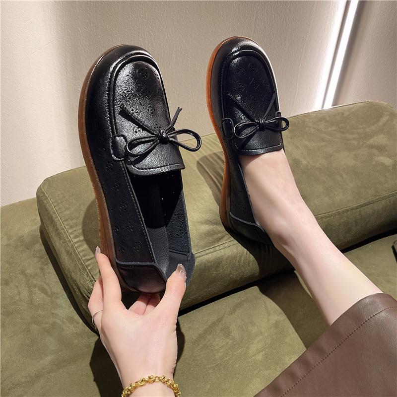 Women Casual Shoes Women Flats Shoes Loafers Slip on Ladies Light Fur Moccasins Designer Shoes Zapatos Mujer