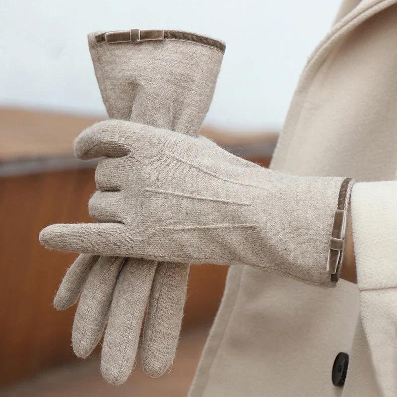 Touch Screen Gloves Women Cashmere Gloves Outdoor Fashion Autumn Winter Cute Furry Warm Mitts Full Finger Mittens Female Gloves
