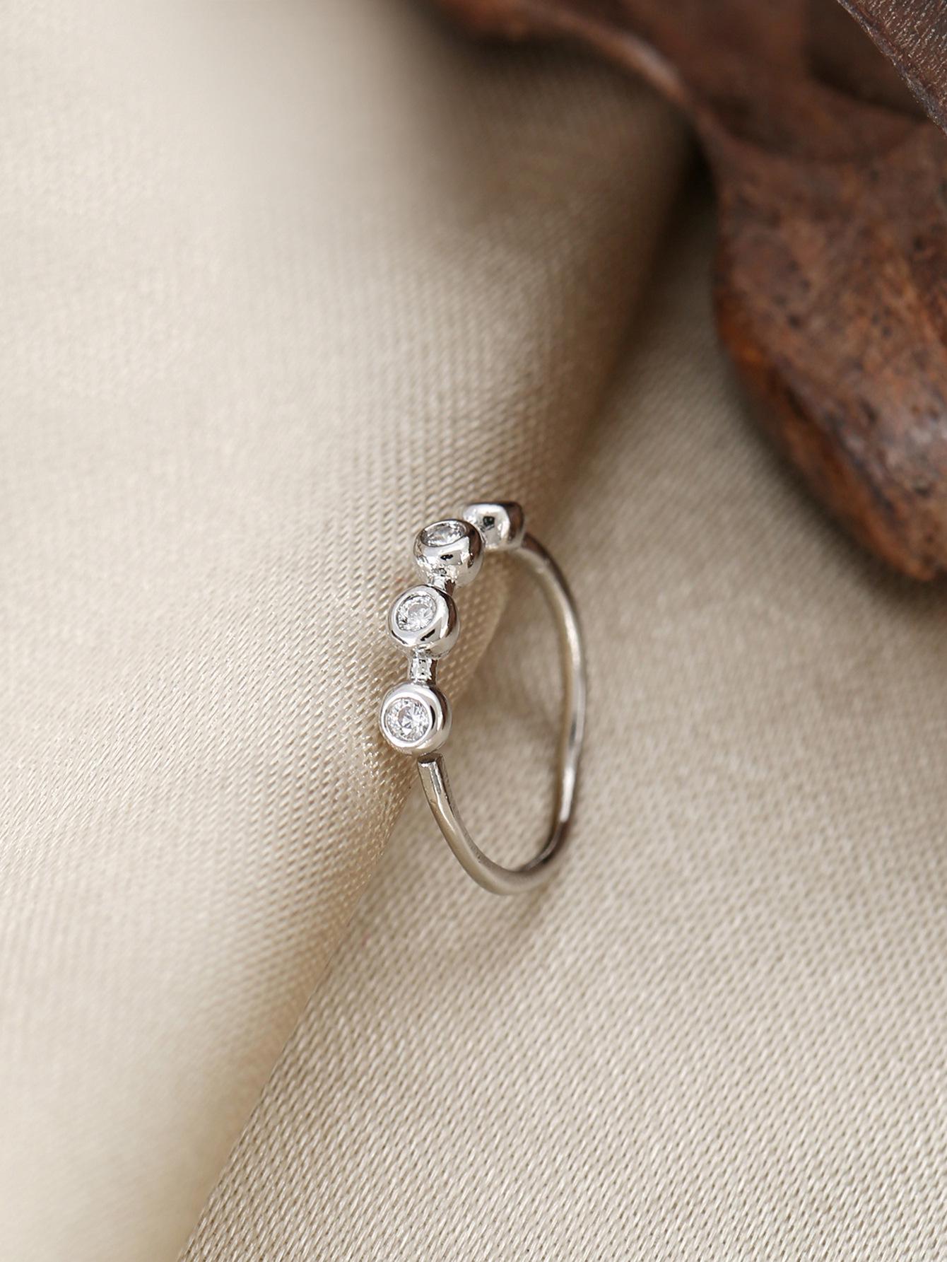 

Элегантный циркониевый зажим для носа – модное, простое, непирсинговое украшение