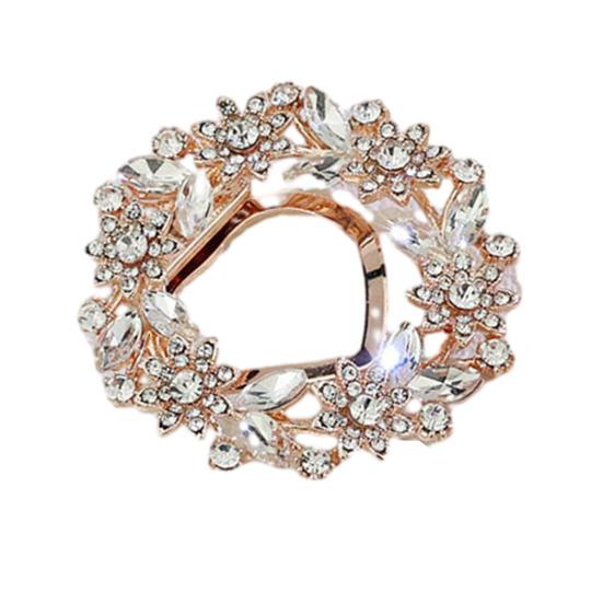 

Women Scarf Fastener Sparkling Rhinestones Leaves Flower Shape Scarf Button Suits Coats Bags Scarves Badge Versatile Accessory белый